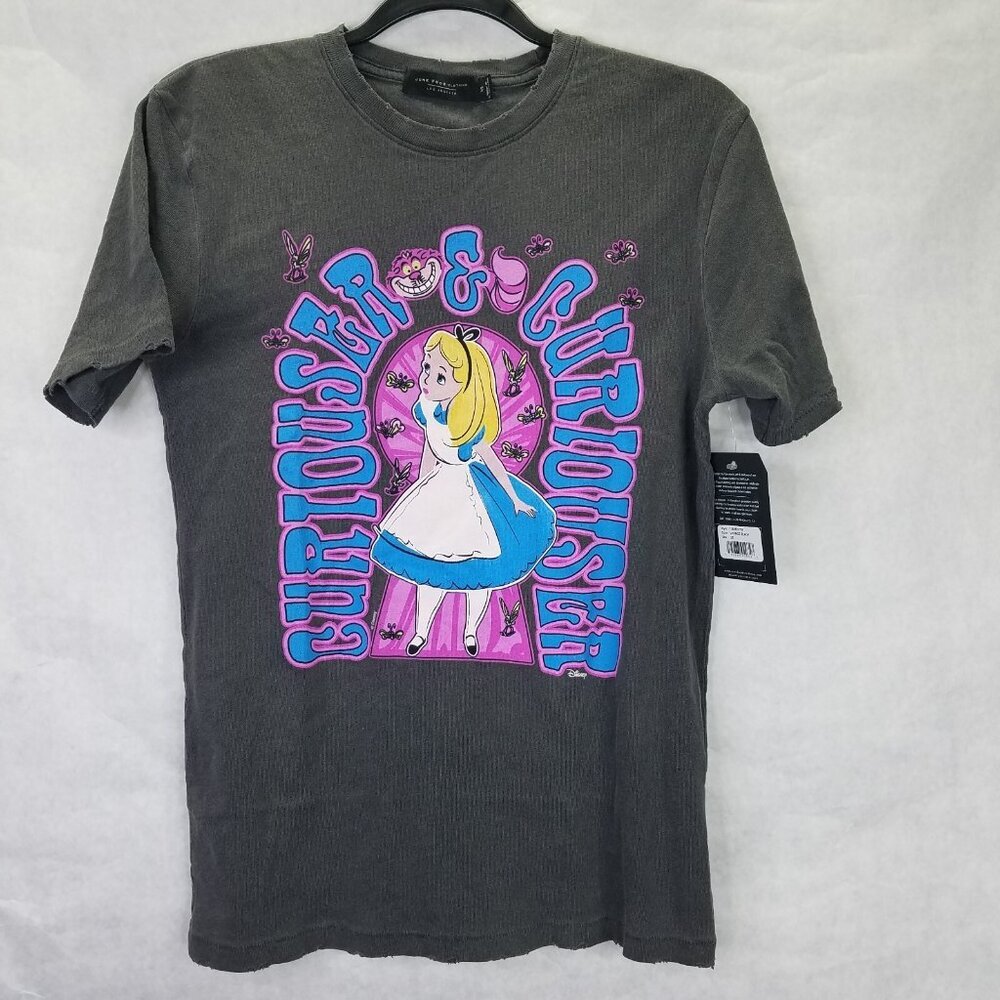 Junk Food T-shirt XS Disney Alice In Wonderland Curiouser Indie Sleeze Grung NEW